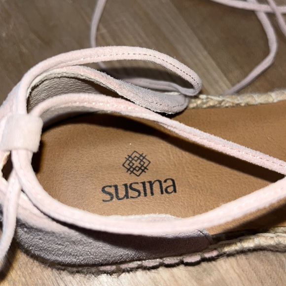 Susina Flat Time Lace Up Sandals Size 8 Tan Suede - Picture 5 of 8